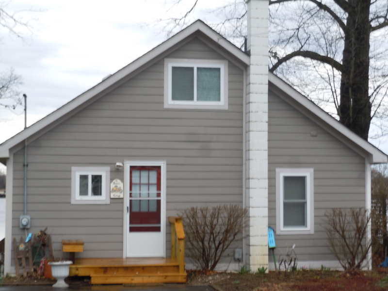 Waterfront homes Roudn Lake White Lake MI