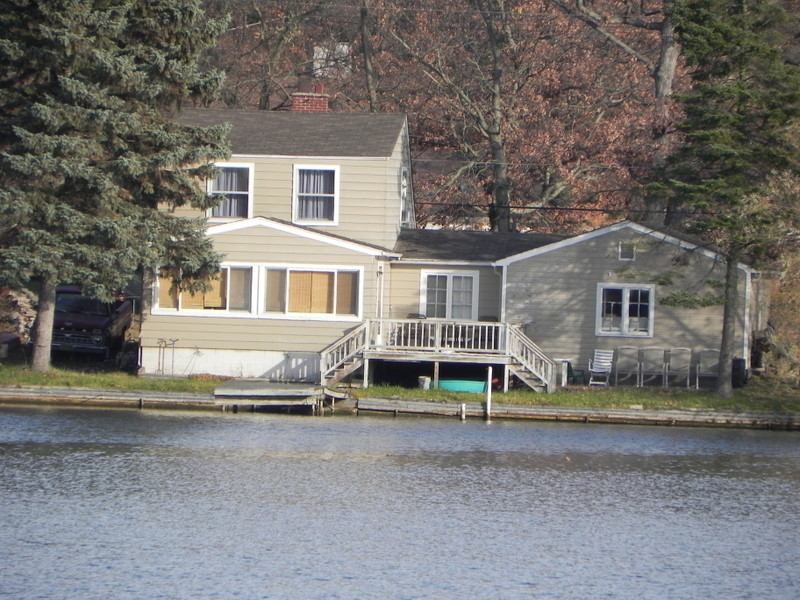 waterfront homes highland lake highland township mi