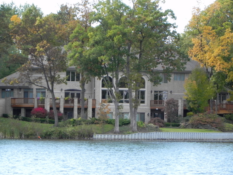 waterfront homes lotus lake waterford township michigan