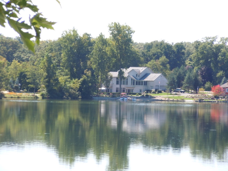 Waterfront homes Bogie Lake Oakland County MI