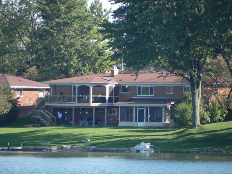 waterfront homes schoolhouse lake waterford township michigan