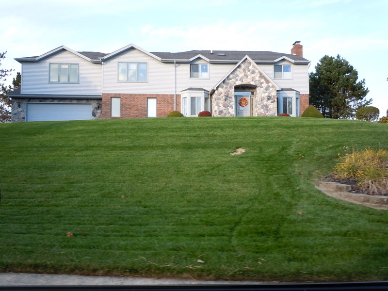 waterfront homes susin lake springfield township michigan