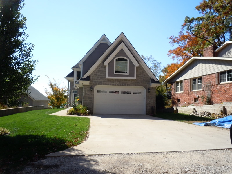 waterfront homes upper pettibone lake highland township michigan