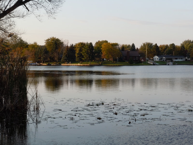 waumegah lake springfield township michigan