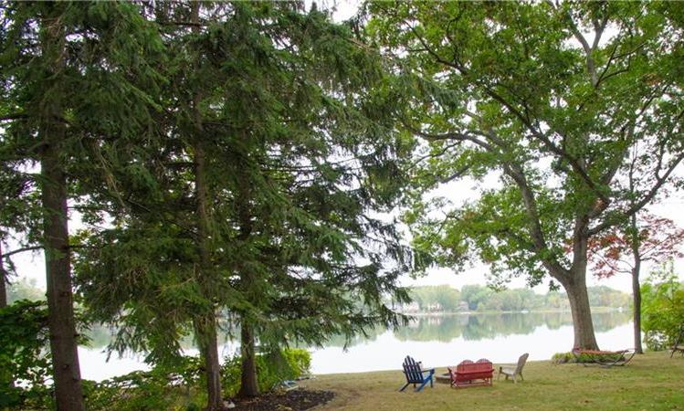 Bass Lake Commerce Township MI