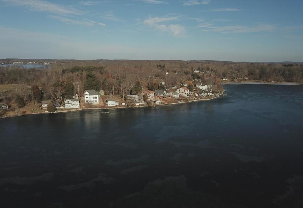 Bennett Lake homes Fenton MI