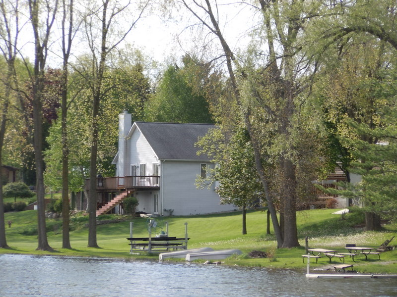 Earl Lake Homes Howell MI