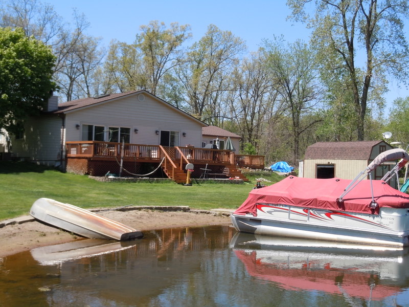 Runyan Lake homes Tyrone Township MI 