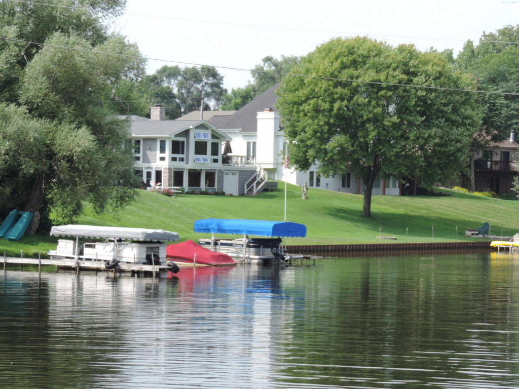 Homes for sale Woodland Lake Brighton MI