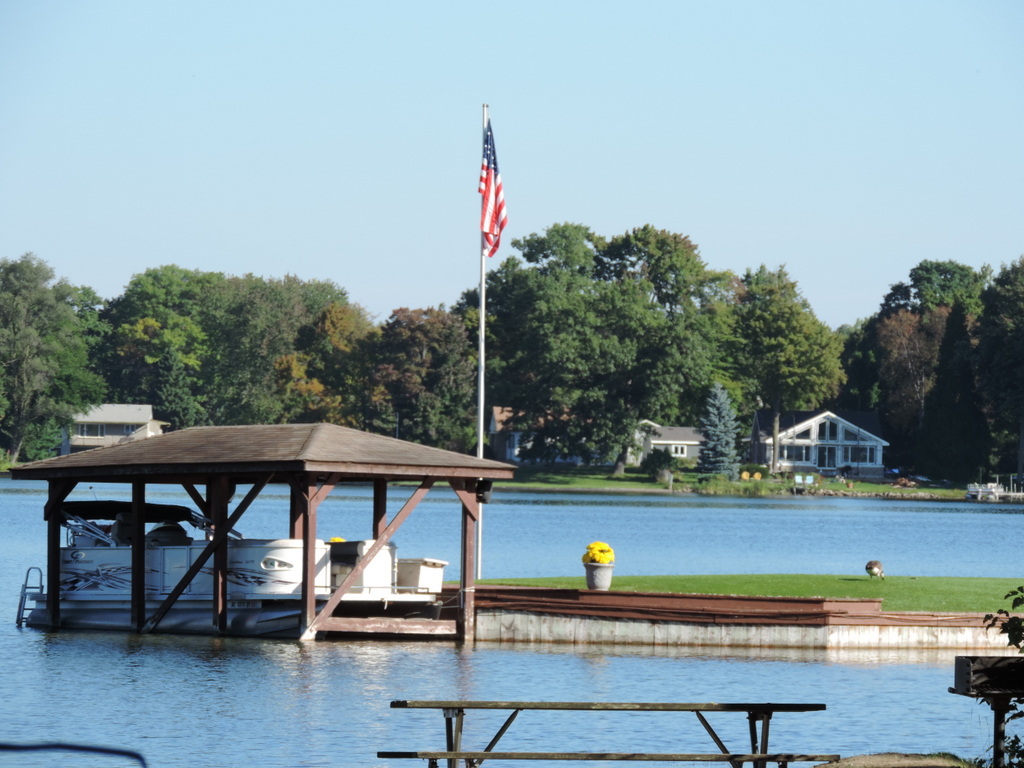 Long Lake Commerce MI