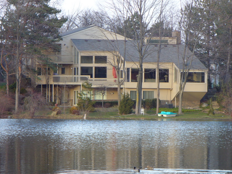 West Bloomfield Lake homes West Bloomfield MI