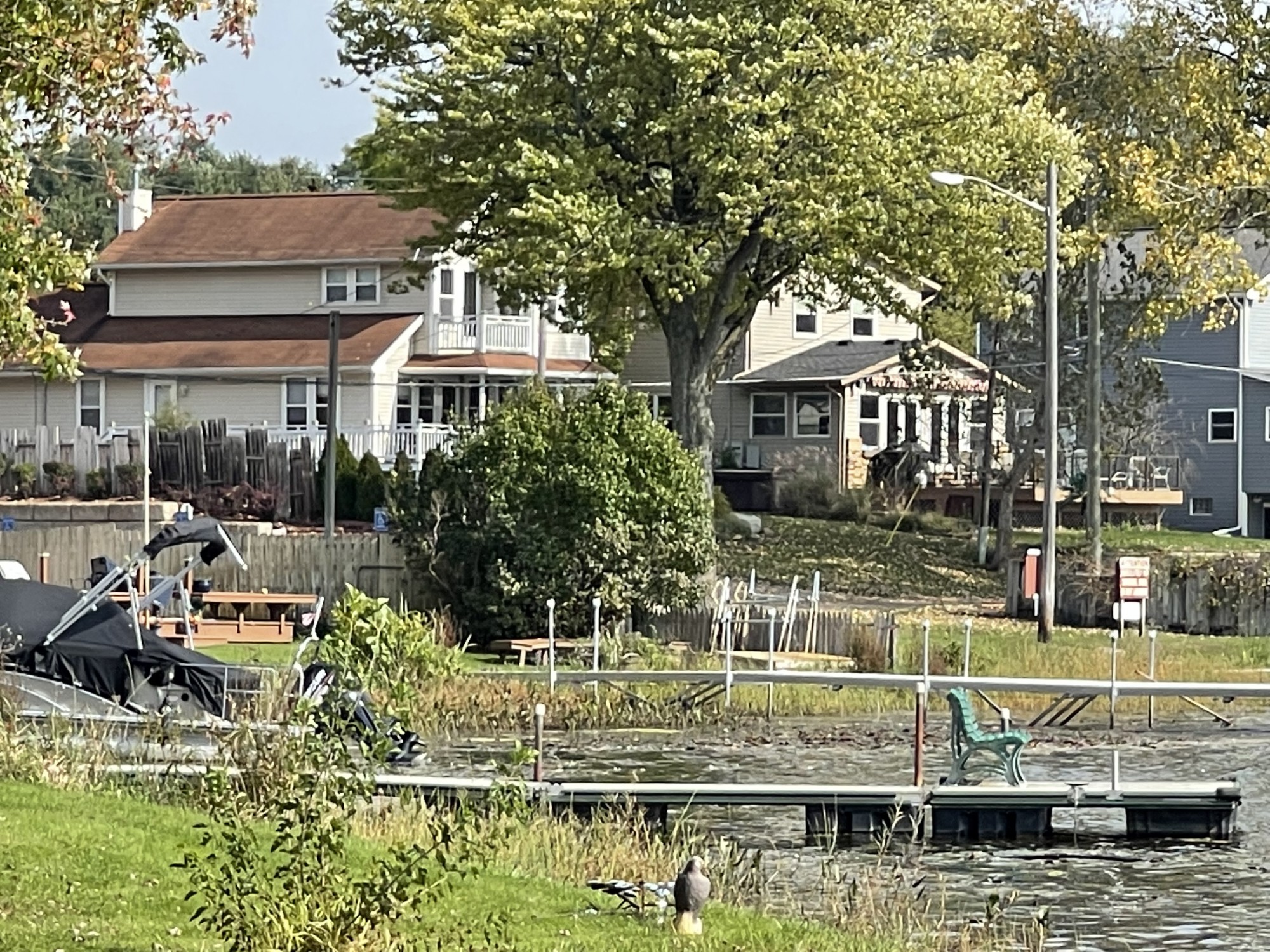 Strawberry Lake homes Huron River Chain Hamburg MI